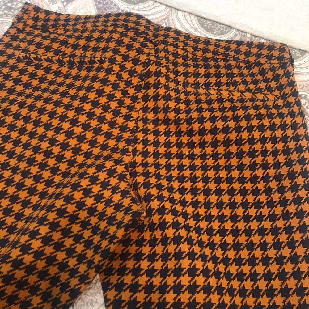 Old Navy Pixie crop pants
